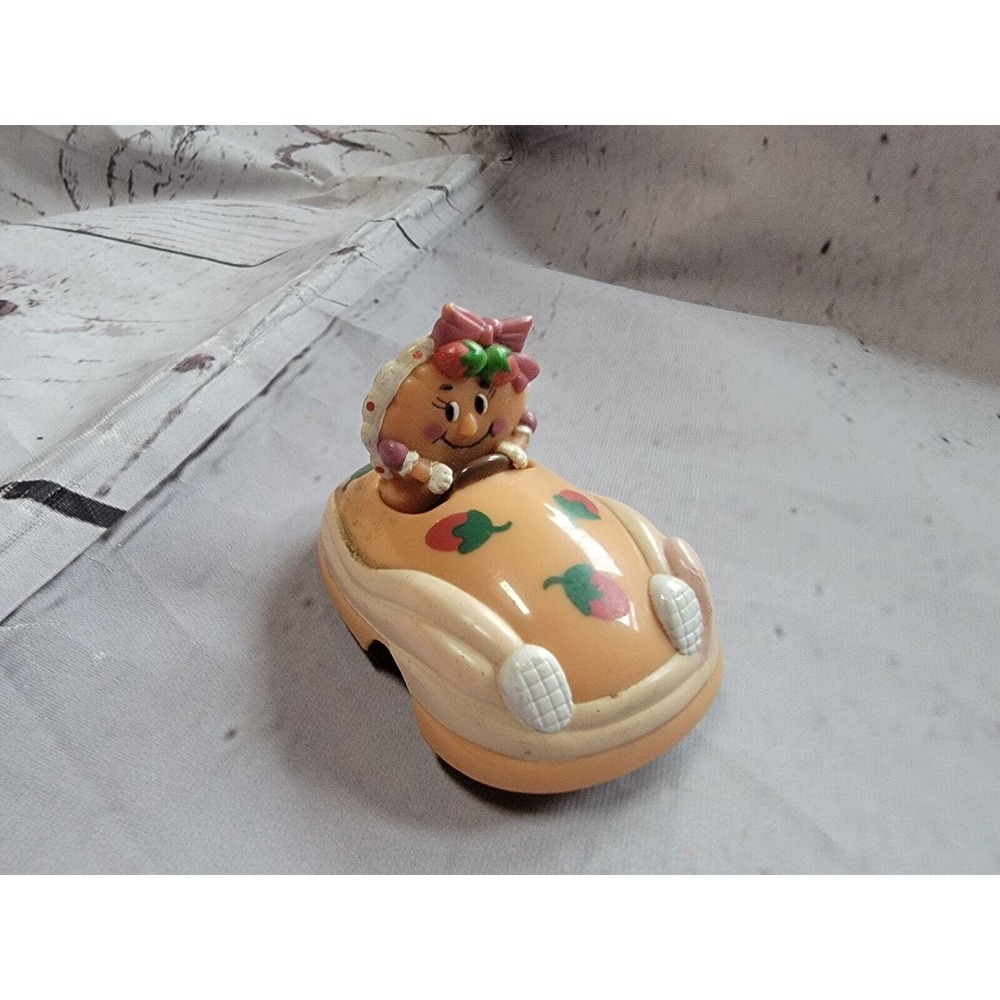 VINTAGE 1993 House of Pancakes IHOP SUSIE STRAWBERRY Car PROMO TOY Pull Back